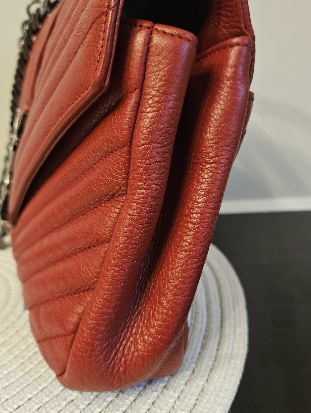 YSL Saint Laurent College Medium Red Chevron Leather Bag - Picture 5 of 16